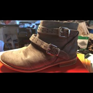 Rocket dog gray ankles boots